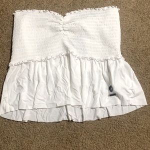 Hollister white ruched strapless top 🕊